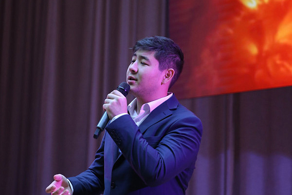 В КРСУ состоялся праздничный концерт ко Дню космонавтики