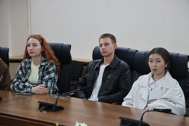 КРСУда Космонавтика күнүнө арналган лекция өттү