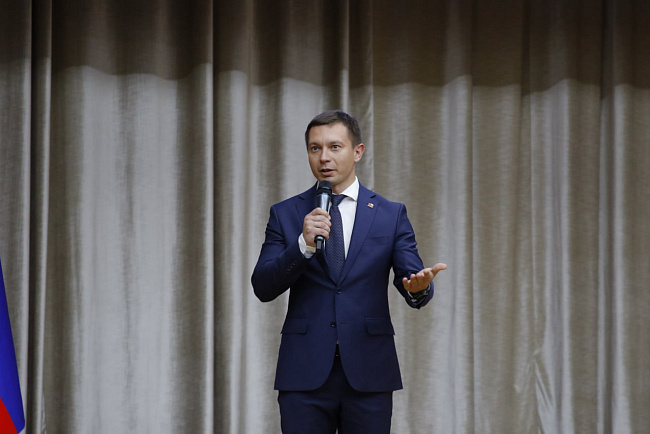 Новые образовательные перспективы: КРСУ получил мобильную лабораторию от АНО «Евразия»