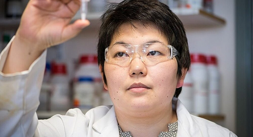 Scientist Asel Sartbaeva was awarded the FDM Everywoman in Technology Prize