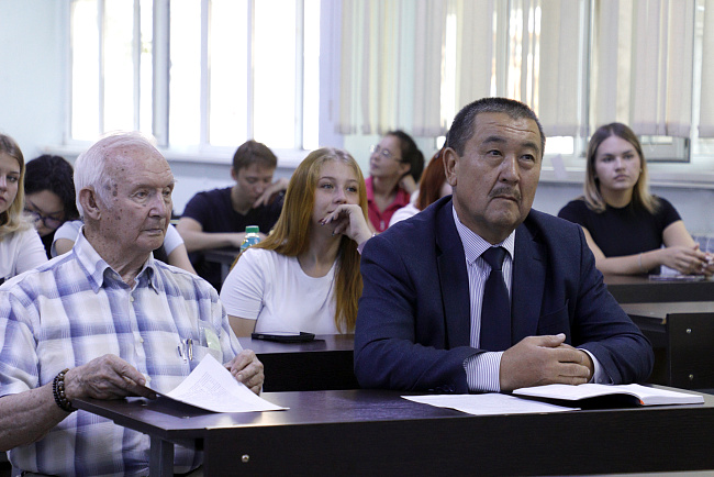 В КРСУ обсудили экологические проблемы Большой Евразии