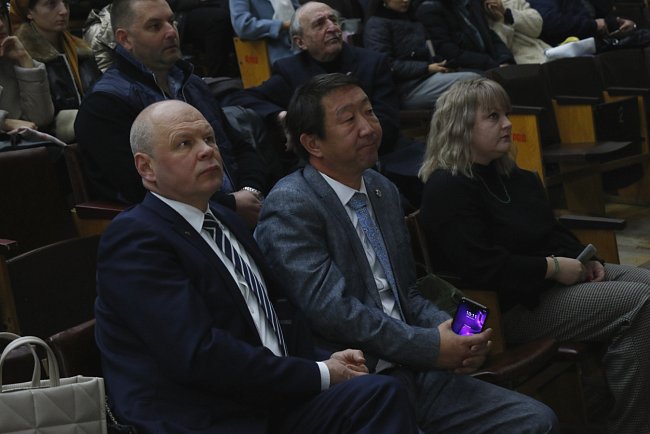 Russian scientists conducted classes for medical students KRSU as part of the «Visiting Professor» program