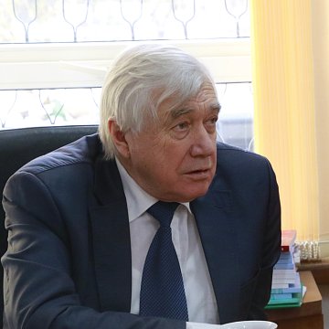 New Year's greetings from the rector of KRSU Vladimir Nifadiev