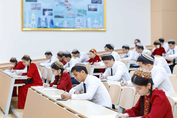 Серебро международной Интернет-олимпиады по мировой экономике – в копилке КРСУ