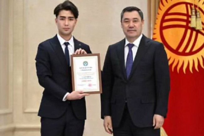 KRSU students were awarded scholarships from the President of the Kyrgyz Republic