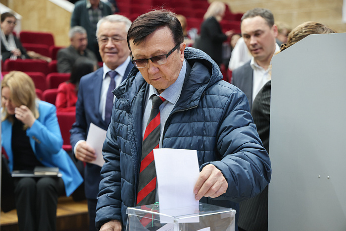 Учёный совет КРСУ рассмотрел кадровые и образовательные вопросы