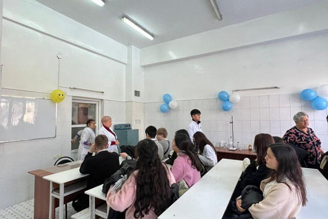 На Медицинском факультете КРСУ прошел День открытых дверей