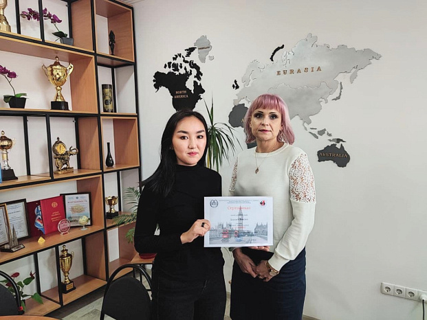 Студентка КРСУ Жанайым Даирова заняла 2 место в конкурсе «Claris Verbis – 2021»