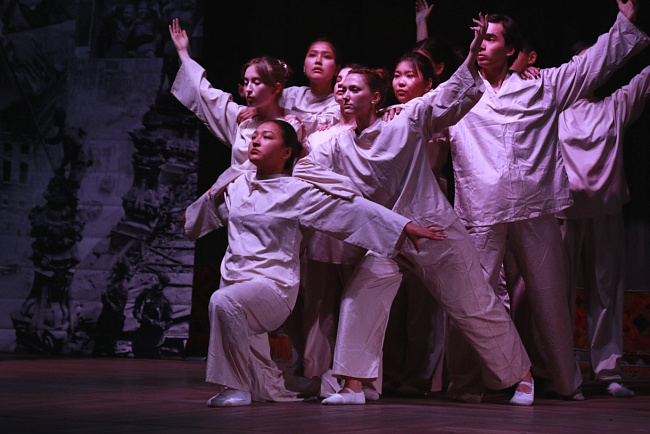 «Мы будем чтить Ваш подвиг вечно…»