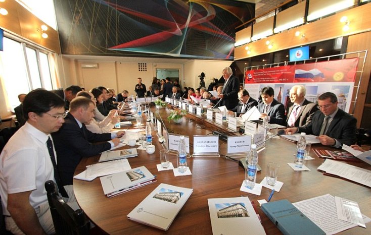 Round table «Kyrgyzstan and Russia on the path to creation and justice: to the 100th anniversary of the era of change 1916-1917»