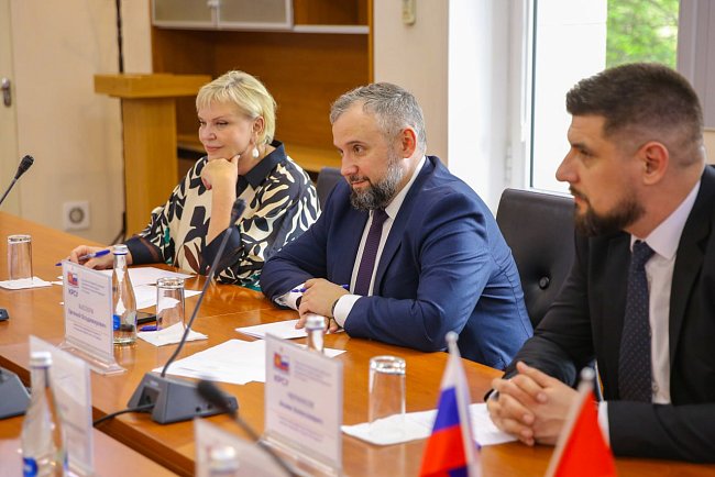 Warm meeting with the delegation from St. Petersburg: KRSU strengthens strategic ties