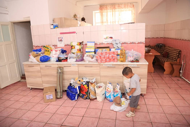 Студенты медфака КРСУ помогли воспитанникам детского дома в Орловке