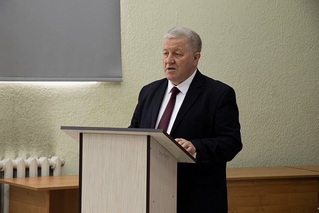 A monument to teachers from Russia and Kyrgyzstan will appear at the main building of KRSU