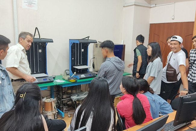 Schoolchildren in Kant were told about the prospects of studying at KRSU