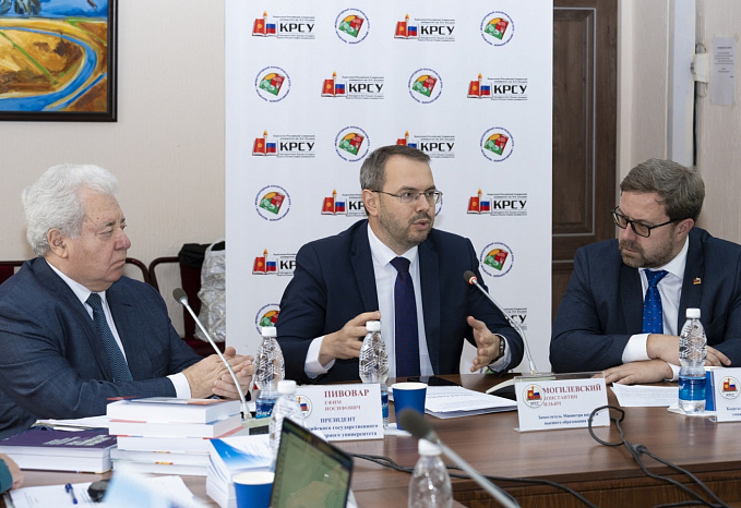 Константин Могилевский: «Необходимо беречь совместное интеллектуальное пространство СНГ»