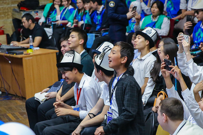 В КРСУ прошёл молодёжный форум «Жаны Муун»