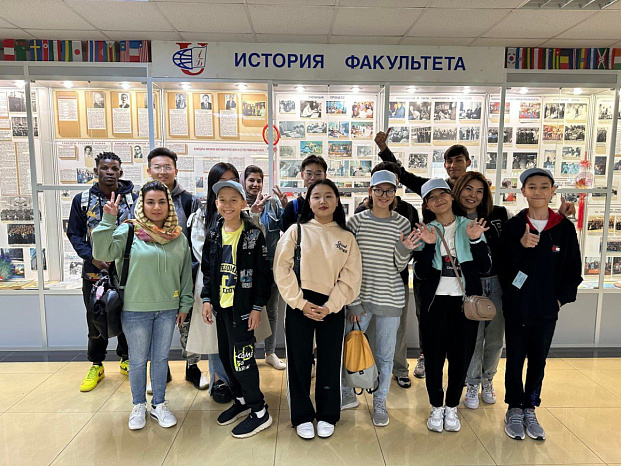 Вокруг мира в одном университете