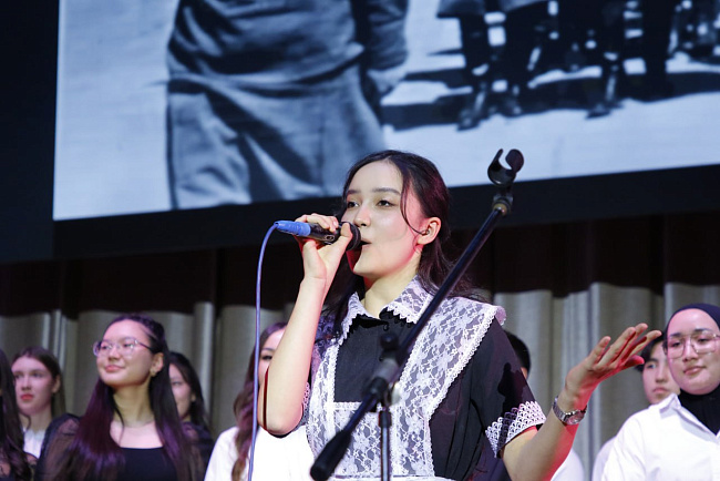 Фестиваль студенческого творчества «Поклонимся великим тем годам» прошел в КРСУ