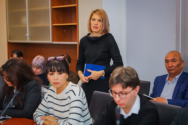И.о. ректора КРСУ провел традиционное совещание с деканами факультетов и руководителями подразделений