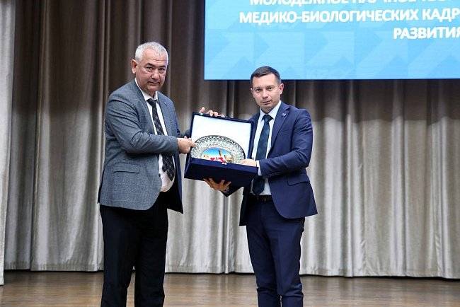 КРСУда студенттердин жана жаш окумуштуулардын XXV юбилейлик эл аралык илимий форуму уланууда