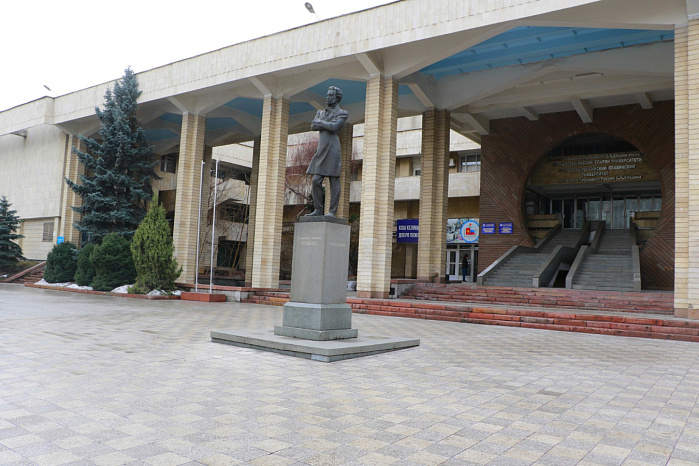 День русского языка в Кыргызско-Российском Славянском университете имени первого Президента Российской Федерации Б. Ельцина (6-8 июня 2023 года)