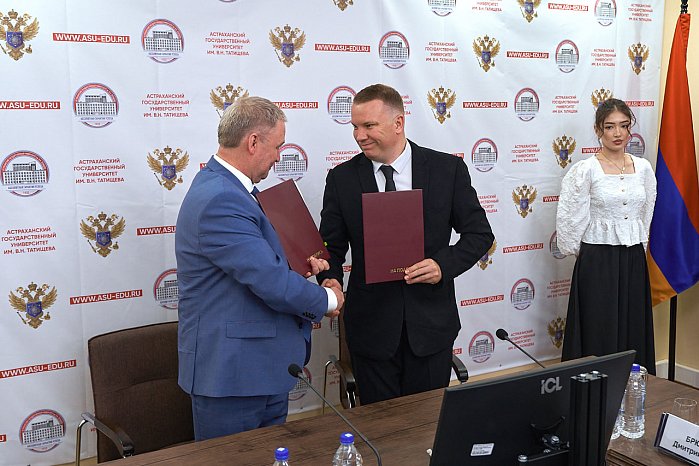 KRSU and the State University of Management have signed a cooperation agreement