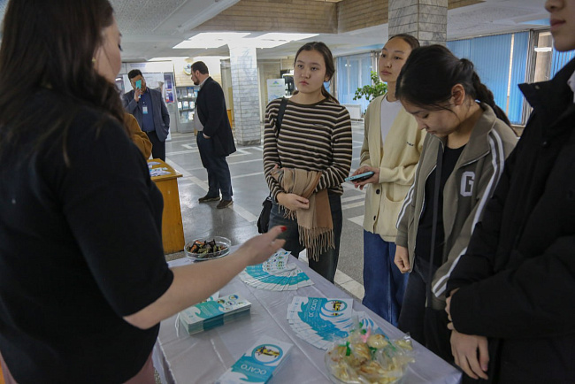 На площадке КРСУ состоялась Республиканская олимпиада по финансовой грамотности среди школьников