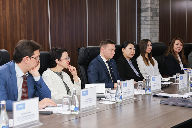 КРСУ и Центр Алмазова подписали меморандум о сотрудничестве