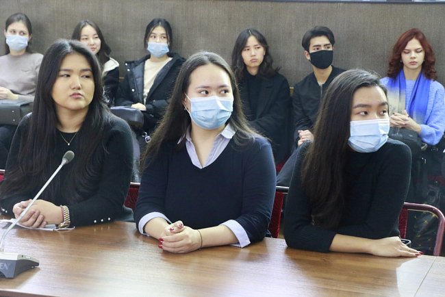 Diplomat Chingiz Aidarbekov gave a lecture for students of KRSU