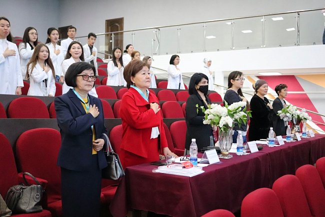 The team of the medical department KRSU won the Cup and 2nd degree diploma at the interuniversity Olympiad in medical parasitology