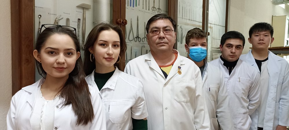 Associate Professor KRSU Anvar Beisembayev was awarded a medal «For Services to the University»