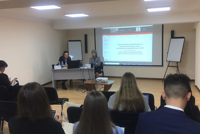 14 сентября в ЦО «Радуга» с. Сары-Ой Иссык-Куль проведены секции Международного молодежного аналитического конгресса