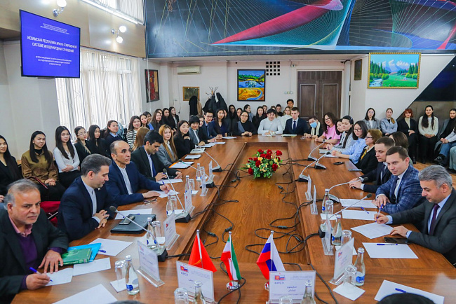 КРСУ посетил заместитель премьер-министра Ирана