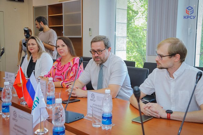 KRSU and «MBANK» signed a cooperation agreement
