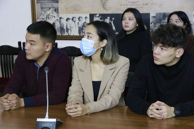 Diplomat Chingiz Aidarbekov gave a lecture for students of KRSU
