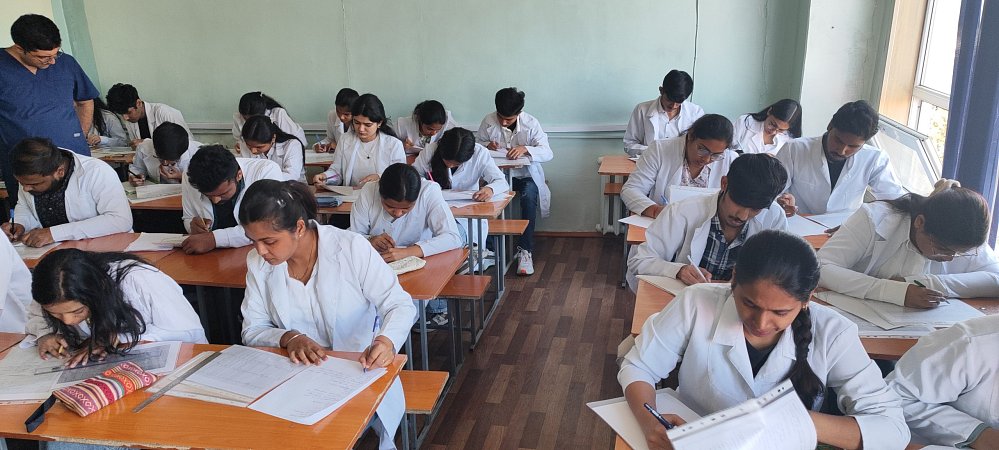 Medical students tested their ECG knowledge