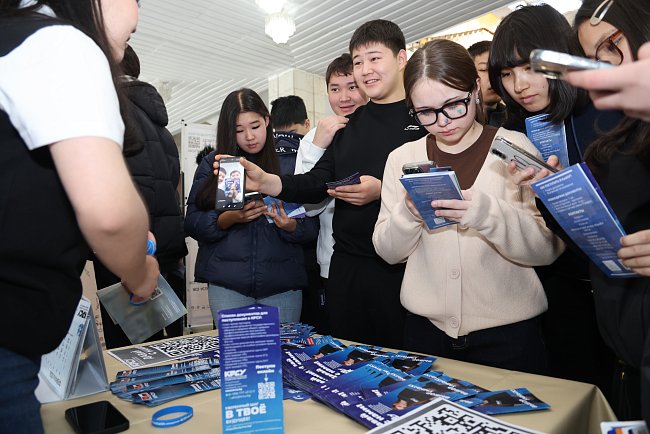КРСУ Бишкекте өткөн Евразиялык билим берүү көргөзмөсүндө көрсөтүлдү