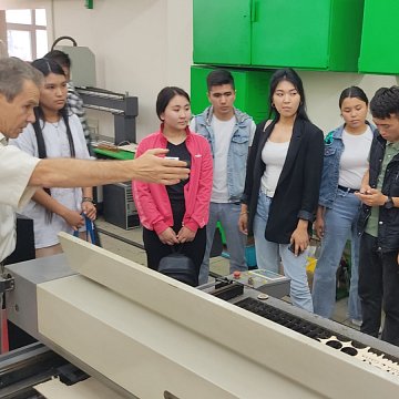 Schoolchildren in Kant were told about the prospects of studying at KRSU