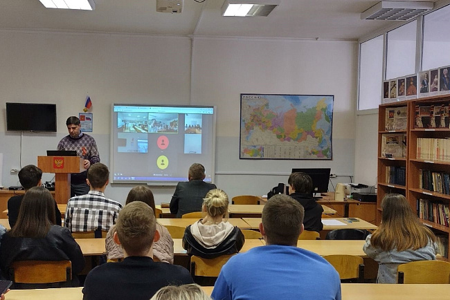 Телемост ЕГУ-КРСУ: участники рассказали о героях Великой Отечественной войны