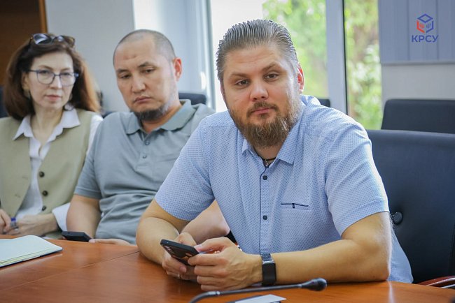 Scientific and practical seminar at KRSU: Innovative development and modernization