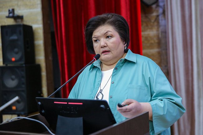 As part of Global Money Week, KRSU hosted a training seminar from international expert in the field of finance and sustainability Buazhar Abdykadyrova