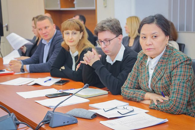 At KRSU, a meeting was held between Acting Rector Sergei Volkov and deans and heads of departments