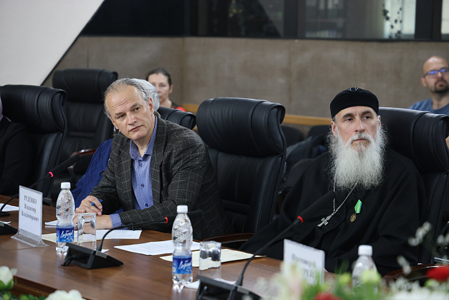 В КРСУ обсудили историческое наследие Туркестанской епархии