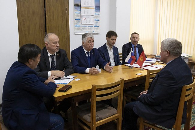 TsNIIChermet and KRSU signed a Cooperation Agreement