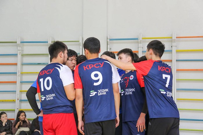 The KRSU men's volleyball team reached the semi-finals of the Universiade!