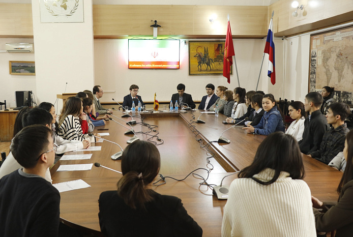 В КРСУ подвели итоги конкурса рефератов об Иране