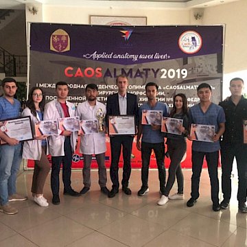 Май айында КРСУнун медициналык факультетинин студенттери үч жолу эл аралык форумдарда жана олимпиадаларда байгелүү орундарга ээ болушкан