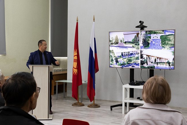 A monument to teachers from Russia and Kyrgyzstan will appear at the main building of KRSU