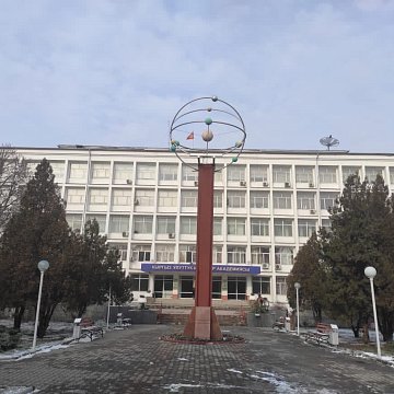 Acting Rector of KRSU Denis Fomin-Nilov met with the President of the National Academy of Sciences of the Kyrgyz Republic