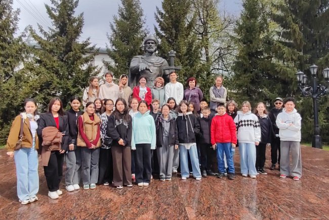 New horizons: KRSU schoolchildren discover Russia